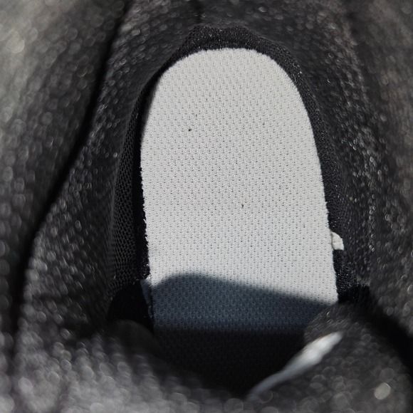 Nike Toddler Team Hustle D 10 Basketball Shoe CW6736-002 Black White Gold Sz 11C - Picture 10 of 10